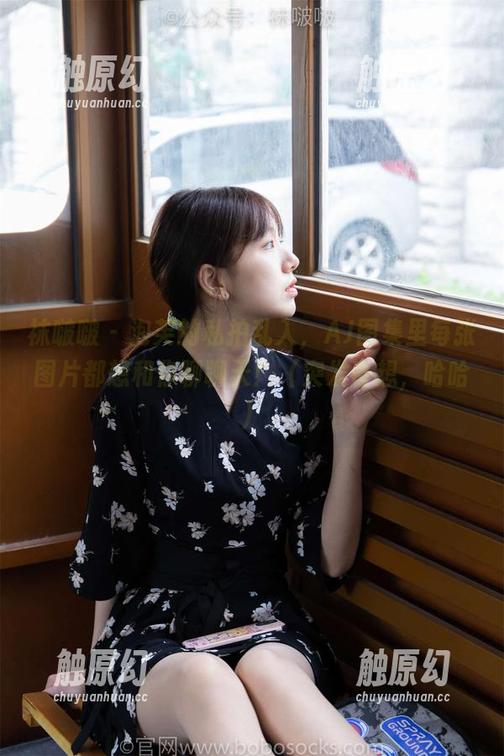 袜啵啵-泡芙 袜啵啵 - 泡芙的私拍乱入,AJ图集里每张图片都想和你聊聊天!(突发奇想,哈哈)