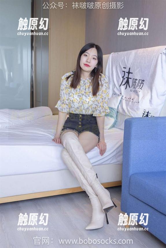 袜啵啵-熊熊 袜啵啵 - 熊熊精选写真:白色棉袜“灵魂伴侣”的奇葩之旅