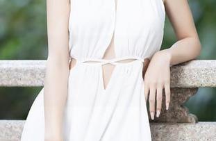 语画界 - 在程开心的内衣合集里，每一件都想偷偷带回家哦。