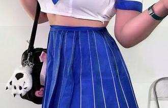 贝贝琪Becky最新套图更新：这蛇毒得有多美才能被她驾驭？