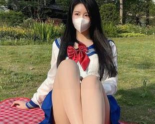 微密圈 - 最新的清新风，软妹小九九旅拍合集，翻开旅行的记忆本