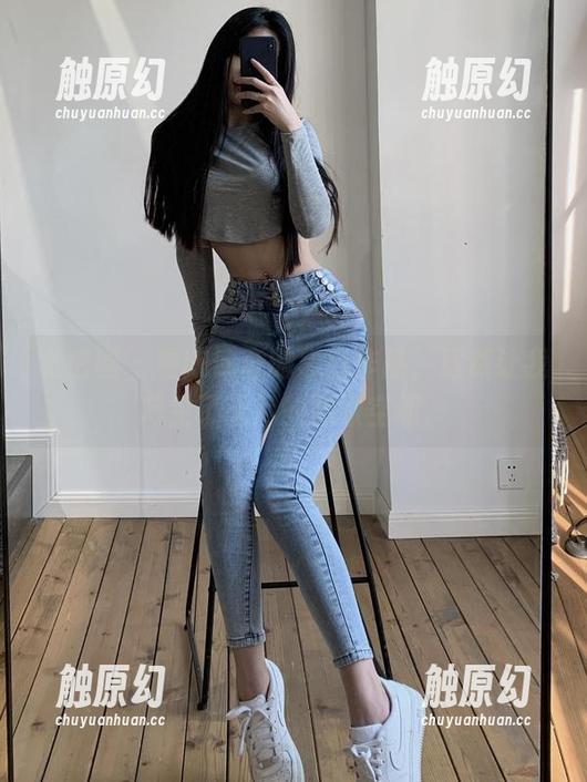 陈佩奇 微密圈 - 看陈佩奇的黑白作品,居然让我产生了无尽的想象空间。